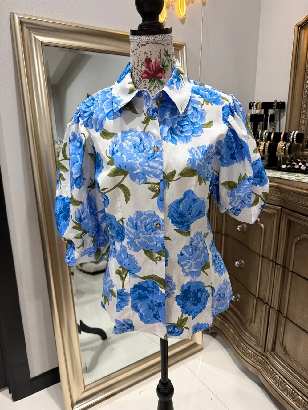 Zara White Button-Up Top with Blue Floral Puff Sleeves